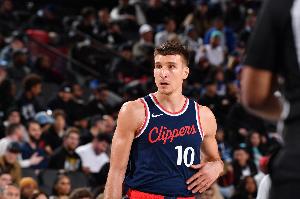 PG游戏下载-️我跟卢磨合好了！博格丹神射模式16分正负值+20全场第1